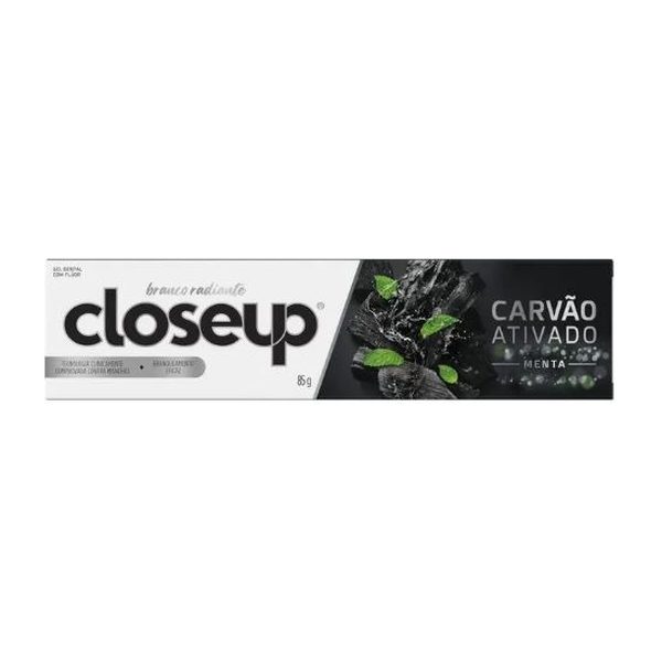 Creme dental carvão e emnta closeup